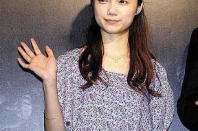 长残的明星,逆境中的华丽转身