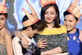 娱乐圈陪睡,揭开娱乐圈背后的黑暗面